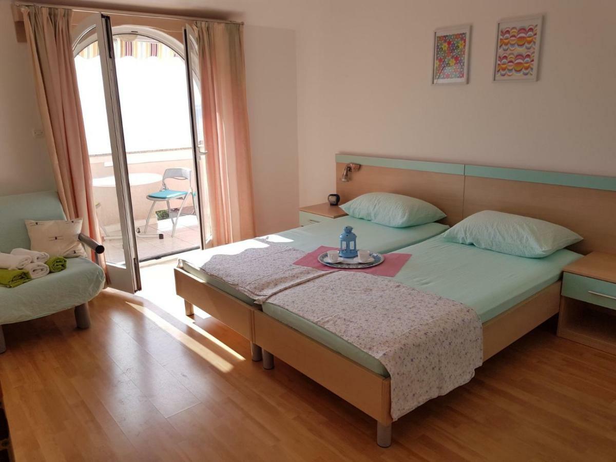 Apartmani Bambi 룬 외부 사진