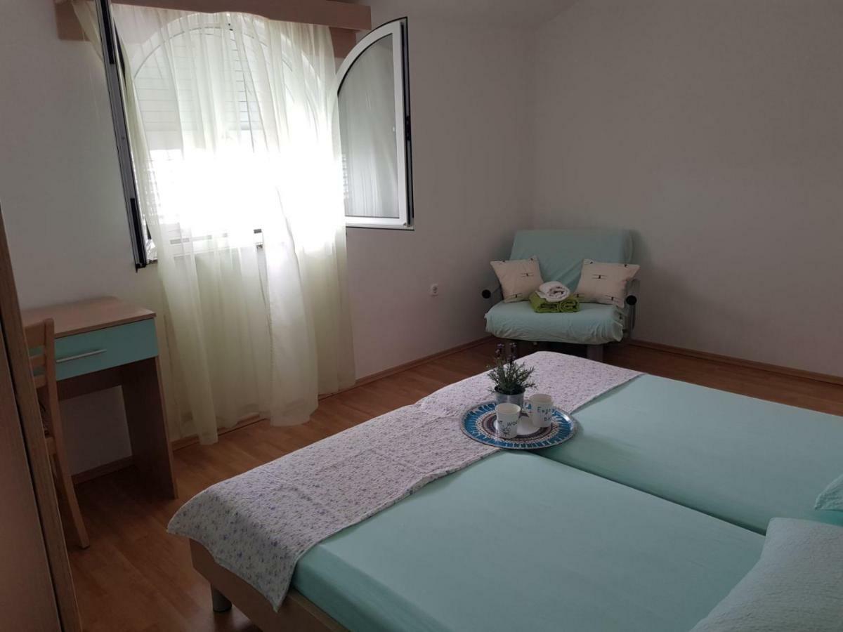 Apartmani Bambi 룬 외부 사진