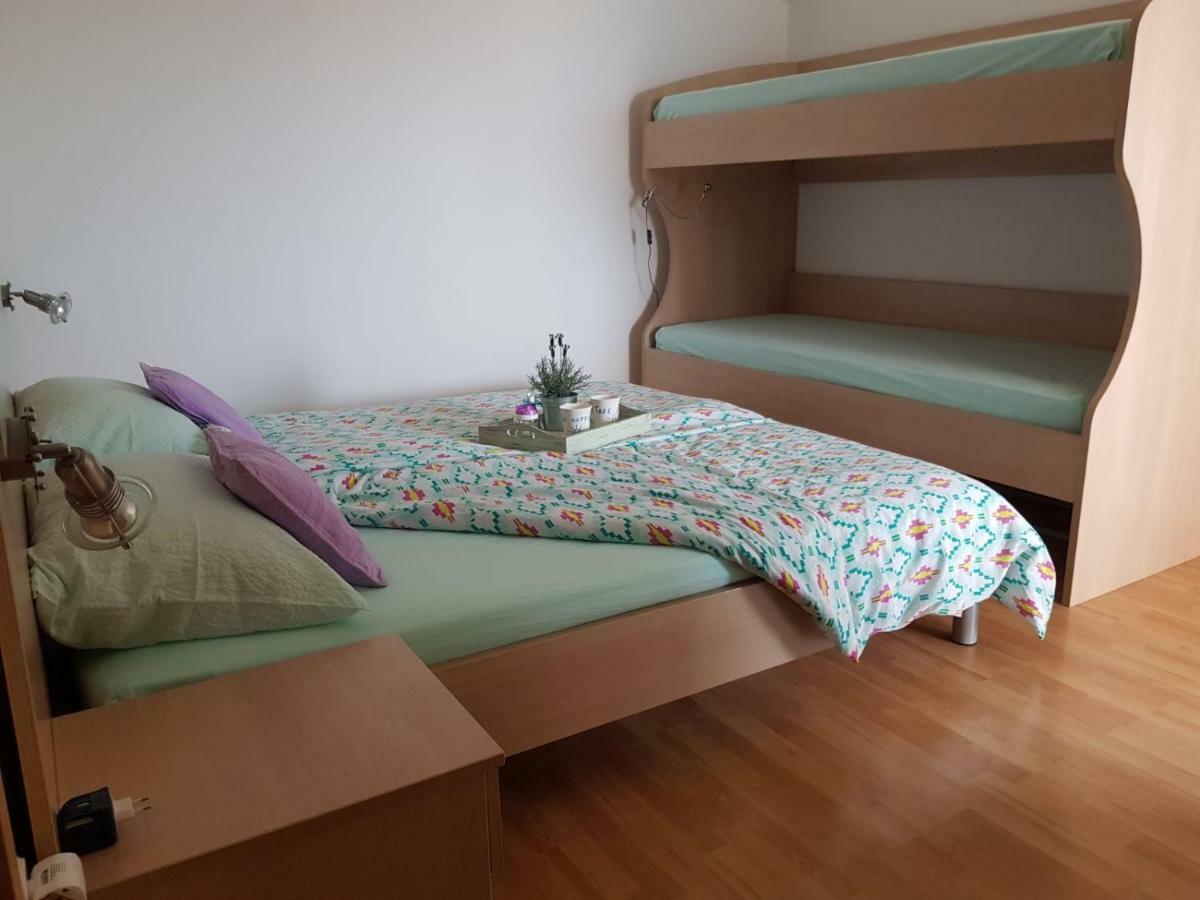 Apartmani Bambi 룬 외부 사진