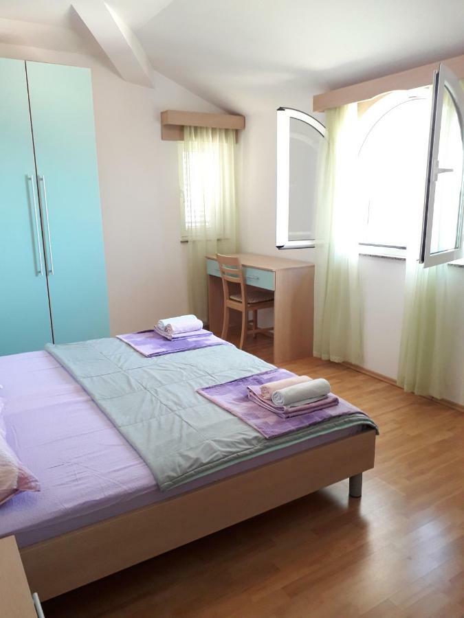 Apartmani Bambi 룬 외부 사진